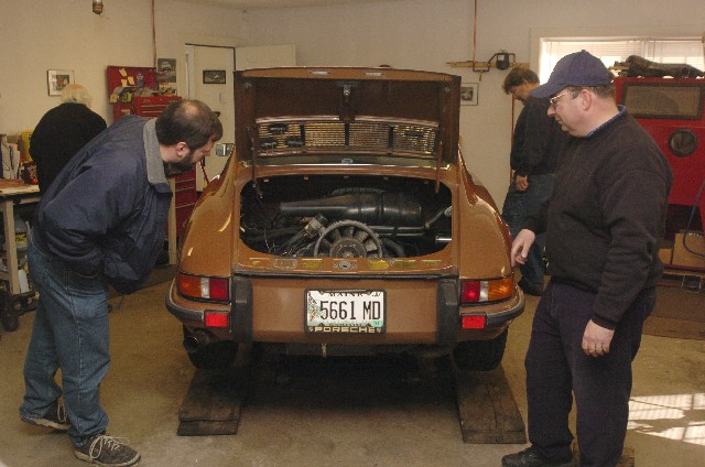 Keywords: Sports Car Work Shop